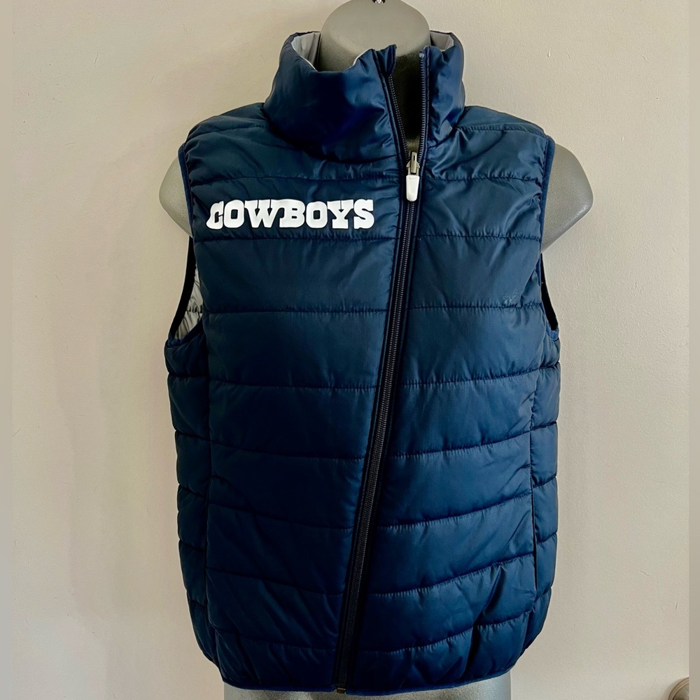 Dallas Cowboys Nike Women’s Vest with Infinity Scarf